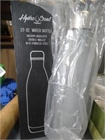 New in Box 25oz Water Bottle