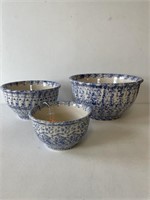 Set of 3 Nesting Bowls, Blue Spongeware no chips