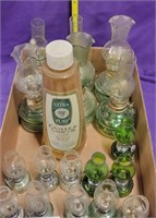 FLAT BOX OF MINI OIL LAMPS & PARTIAL BOTTLE OIL