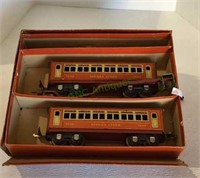 Vintage tin Lionell lines train cars in original