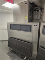 MANITOWOC 1300 LB WATER COOLED FLAKER ICE MACHINE