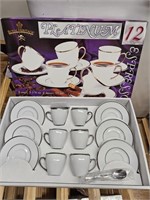 Royal Heritage Tea Set