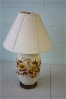 Lovely Table Lamp approx 28H