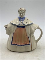 Shawnee pottery Granny Ann  teapot marked USA