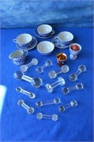 Crystal Knife Rests and China