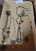 APPROX 4 VTG  NECKLACES