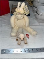 lot of two stuffed animals, super clean