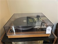 Throns Record Player
