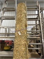 8FT ROLL OF STRAW BLANKET