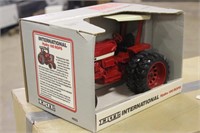 ERTL IH HYDRO 10 ROPS TOY TRACTOR