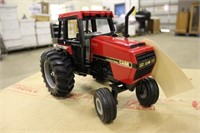 ERTL CASE 2594 RED TOY TRACTOR