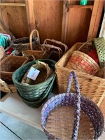 LARGE LOT OF CUTE BASKETS