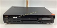 TEAC CD Dash P1100 compact disc player. Works