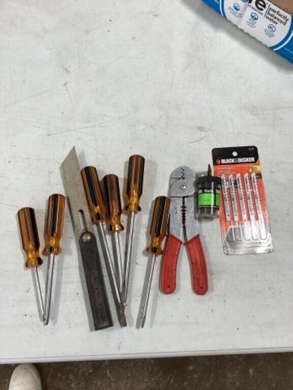 Screw drivers with Miscellaneous tools