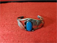 Bracelet w/ Turquoise Stone