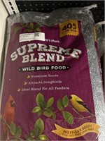 MM supreme blend wild bird food 40lb