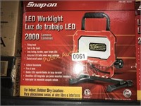 SNAP ON $135 RETAIL LED WORKLIGHT -ATTENTION