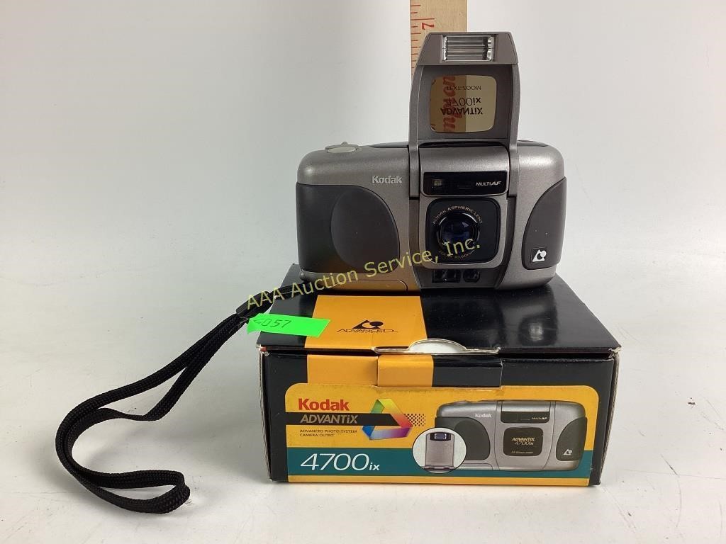 Kodak Advantix 4700ix text zoom camera.