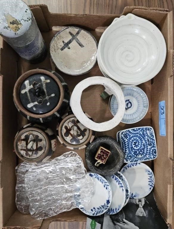 COLLECTION OF ORIENTAL POTTERY & PORCELAIN