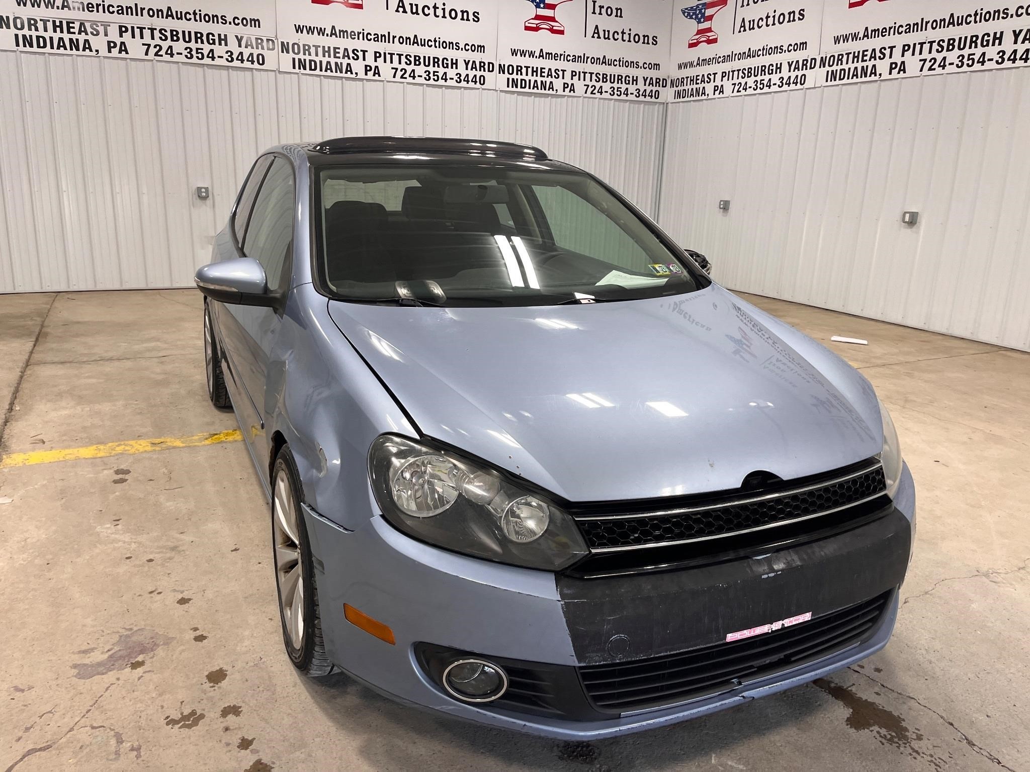 2010 Volkswagon Golf M5 Sedan-Titled-NO RESERVE