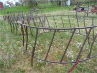 5 Bale feeders for parts to to rebuild