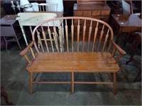 Wood bench. 50x18x37.