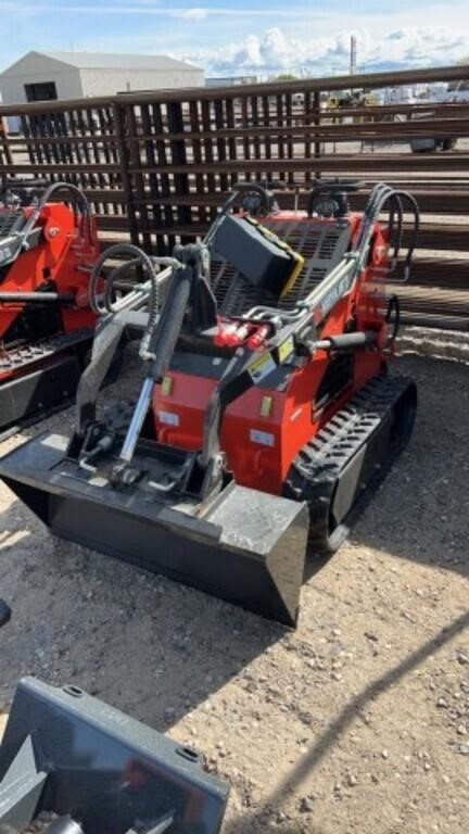 New AGT LRT23 Mini Skid Steer