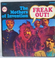 The Mothers of invention Freak out!