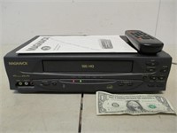 Magnavox VCR VR601BMG21 w/ Remote &