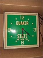 Vintage Quaker State Motor oil clock