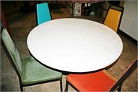 5-Pc. Retro Dinette Set w/ Wear