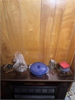 Assorted Glass Kitchen Items