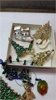 Christmas Brooches / Jewelry - So Much Sparkle!