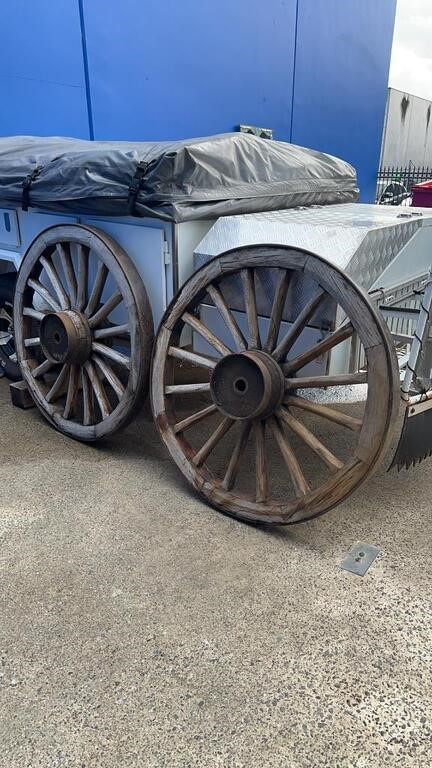 2 LARGE WAGON WHEELS - 120CM H