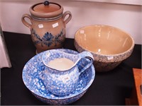 Four contemporary pottery pieces: Stangl bowl and
