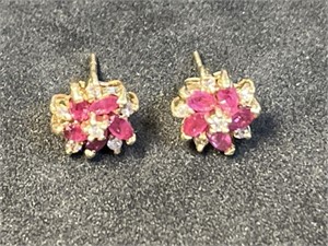 14K Gold Earrings 1.9 Grams