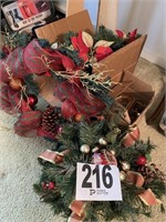Christmas Wreath & Assorted Items (UpRtBdrm)