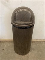 Rubbermaid Trash Can