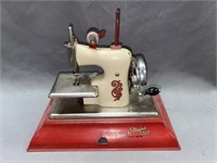 Straco Sewing Machine