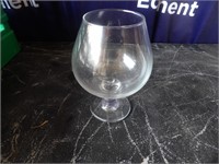 Bid X 16: Brandi Snifer/Vase Glass
