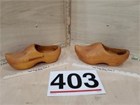 wooden shoes sz 5 ?