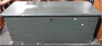 Antique Pine single board blanket chest in paint