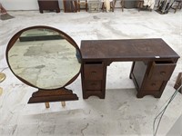 Older Vanity with Round Mirror