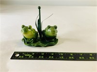 Frog Salt and pepper shaker with stand