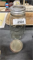 Drey square mason jar with class lids