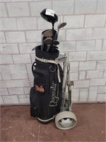Golf bag with clubs and cady