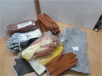 NEW Gloves - Assorted Lot