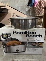 Hamilton Beach Roaster Oven 22 quart capacity and
