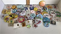 LARGE LOT OF VINTAGE BUTTONS PATCHES LAPEL PINS