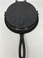 Cast-iron waffle maker number eight